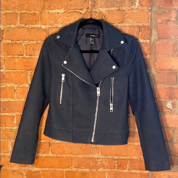 Leather jacket - Picture 2 of 10